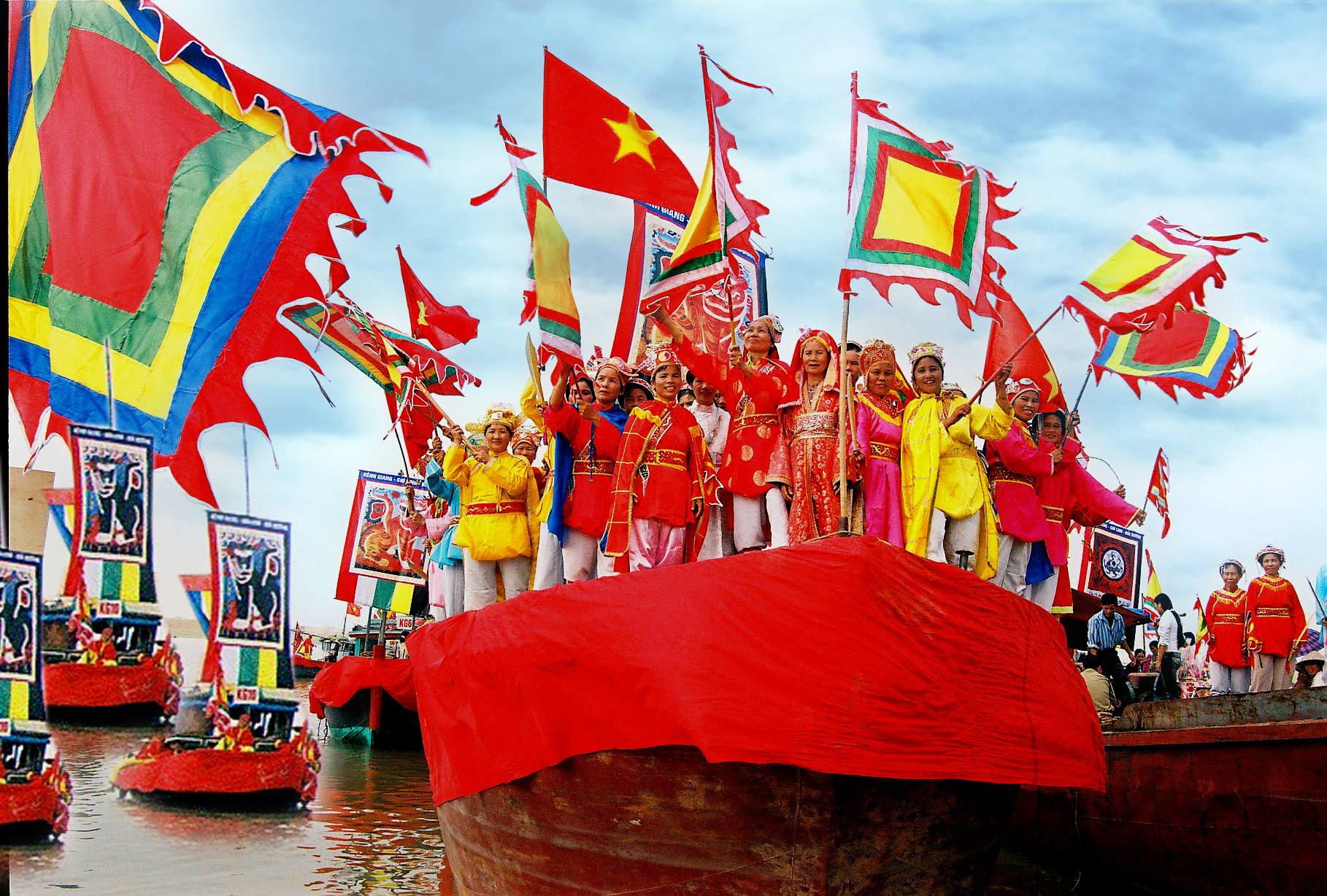 Lễ hội Côn Sơn - Hải Dương