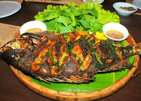 Đặc sản Điện Biên: cá nướng (pa pỉnh tộp)